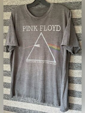 Pink Floyd Dark Side of the Moon Faded Black T-Shirt Men’s XL